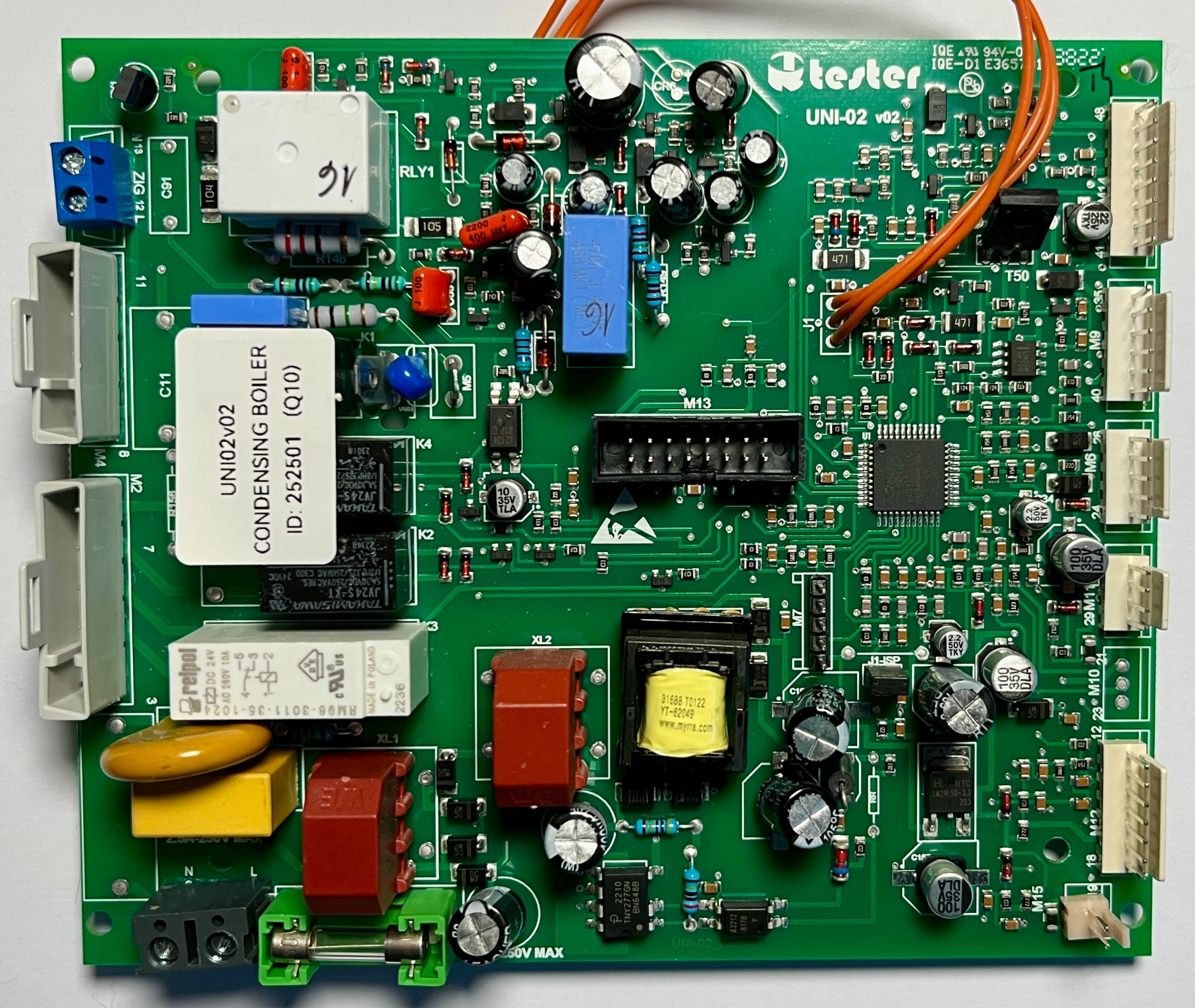 Naprawa układów sterowania UNI02 do kotłów kondensacyjnych, tradycyjnych i podgrzewaczy