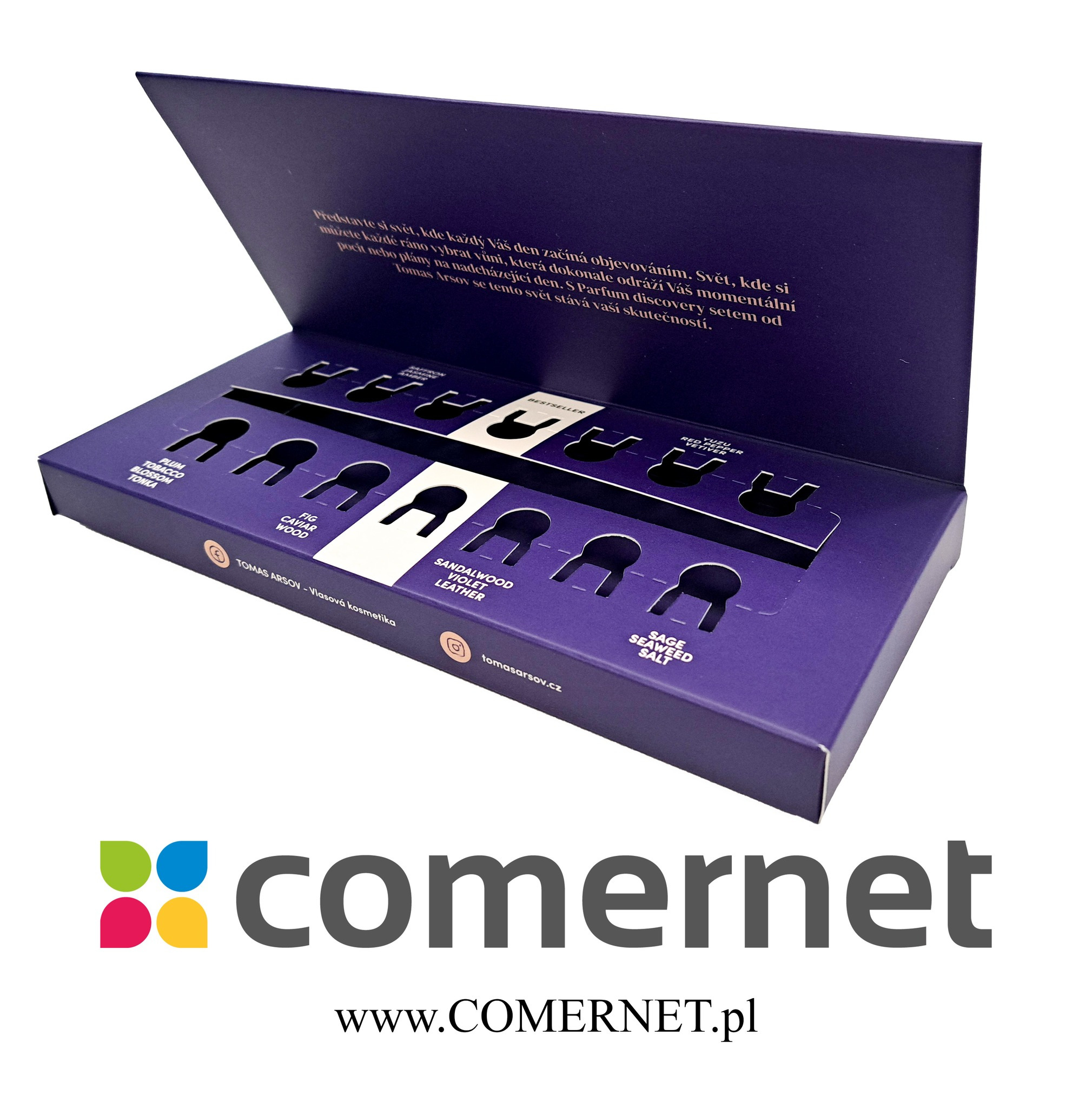 Fioletowe opakowanie zestawu próbek zapachowych Tomas Arsov z nazwami aromatów: Plum Tobacco Tonka, Fig Caviar Wood, Sandalwood Violet Leather, Sage Seaweed Salt i inne.