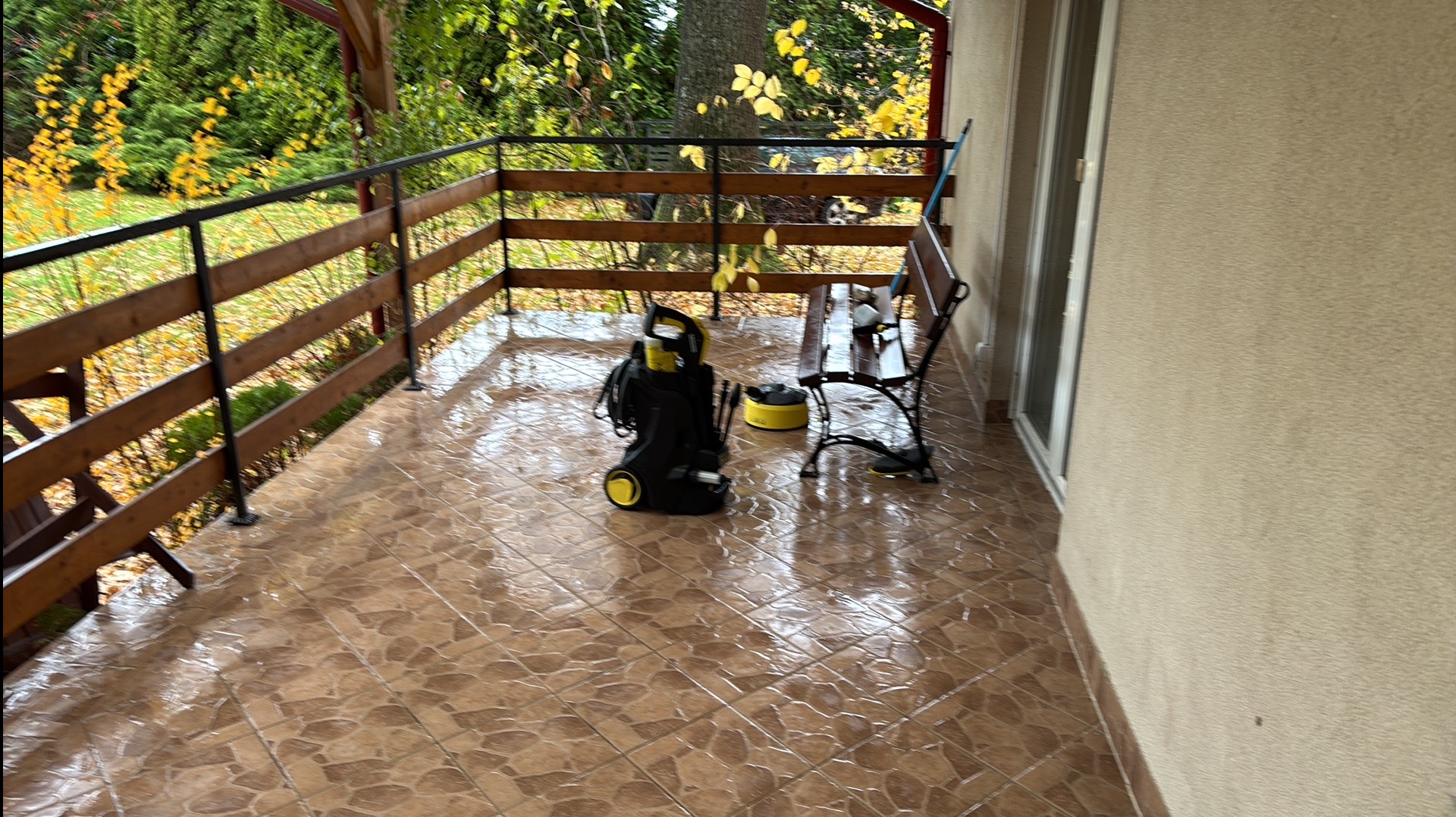 Mycie tarasu myjka ciśnieniowa