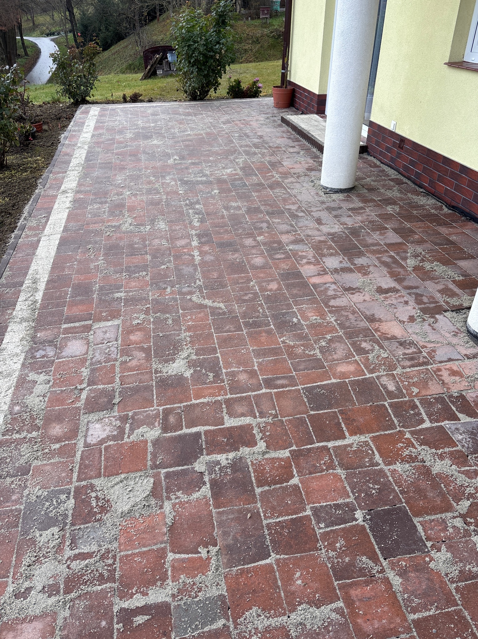 Mycie oraz zasypywanie paskiem kwarcowym o drobnej gradacji