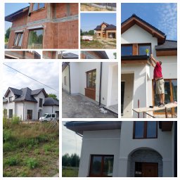 P&K BUD Ewa Kotlińska - Mozaika zdjęć z budowy domu: od surowej cegły po wykończoną elewację. Widoczne detale: okna z brązowymi ramami, biała elewacja i pracownik na rusztowaniu.