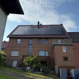 Instalacja 21,15kWp
- moduły Trina Wertex 450Wp
- inwerter renomowanej marki SMA
- magazyn energii 20kWh