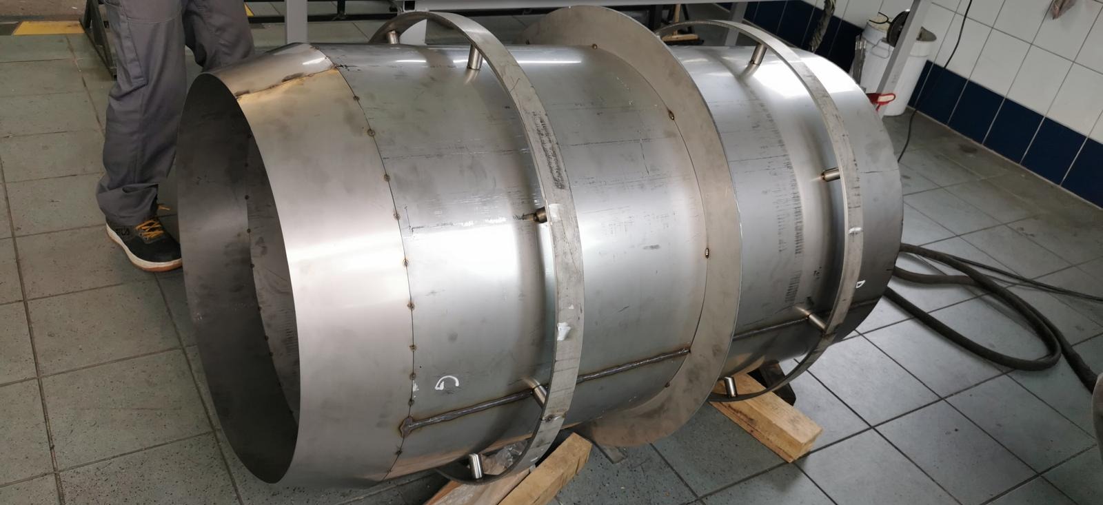 bęben nierdzewny do mieszania sera