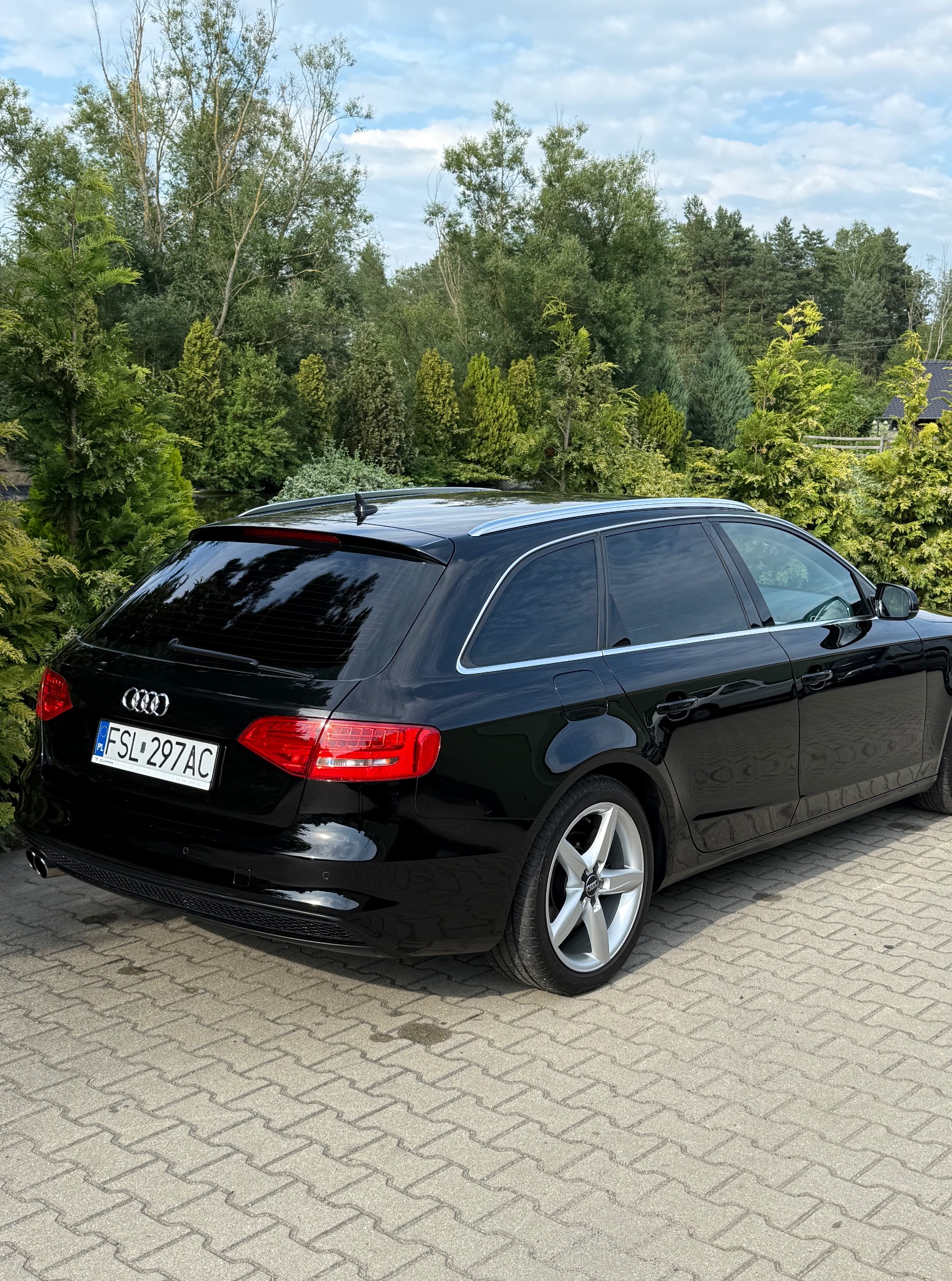 Audi A4 - Przyciemnianie szyb
