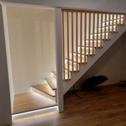 Sztuka Drewna Mateusz Maszkowski - Schody samonośne z podświetleniem LED i podstopnicami