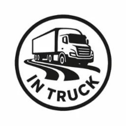 Czarno-białe logo: ciężarówka na drodze, otoczona okręgiem z napisem 'IN TRUCK'. Minimalistyczny design, wyraźne linie.
