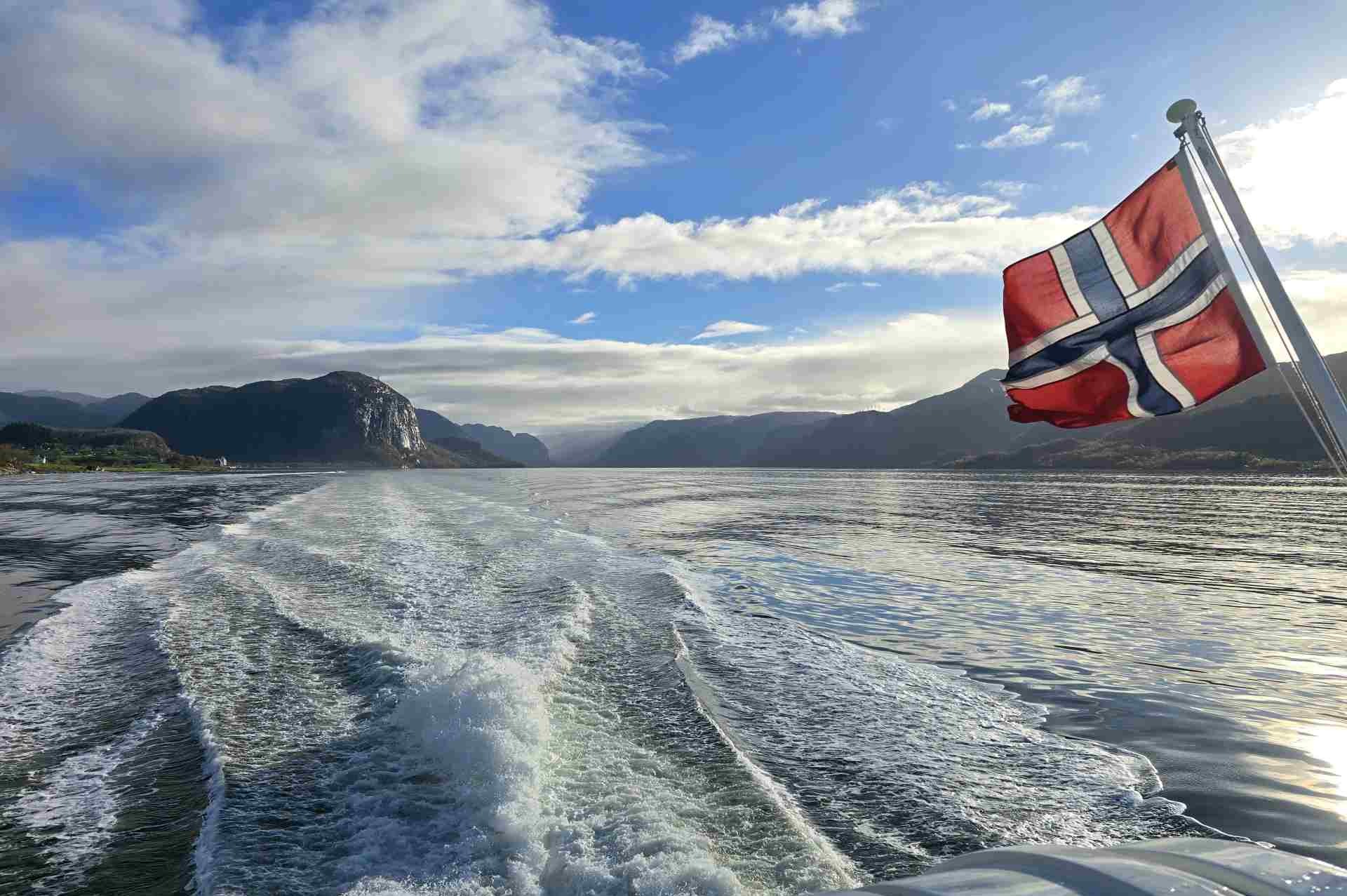 Rejs po wodach Lysefiordu