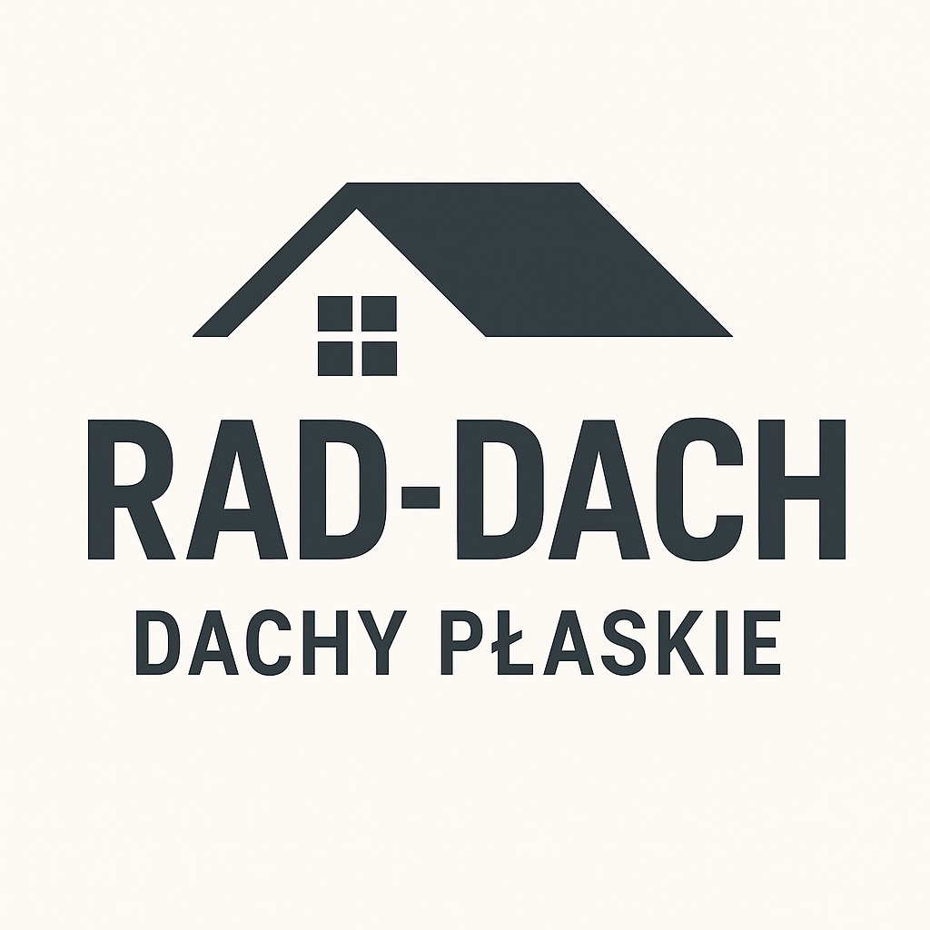 Logo firmy dekarskiej RAD-DACH specjalizującej się w dachach płaskich. Grafika przedstawia stylizowany dom z dachem i oknem.