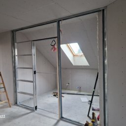 Zabudowa poddasza wraz ze ścianami  działowymi