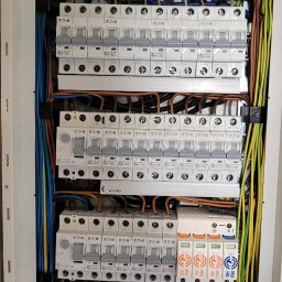 Instalacje Elektryczne KONTAKT - Instalatorstwo energetyczne Mikołów