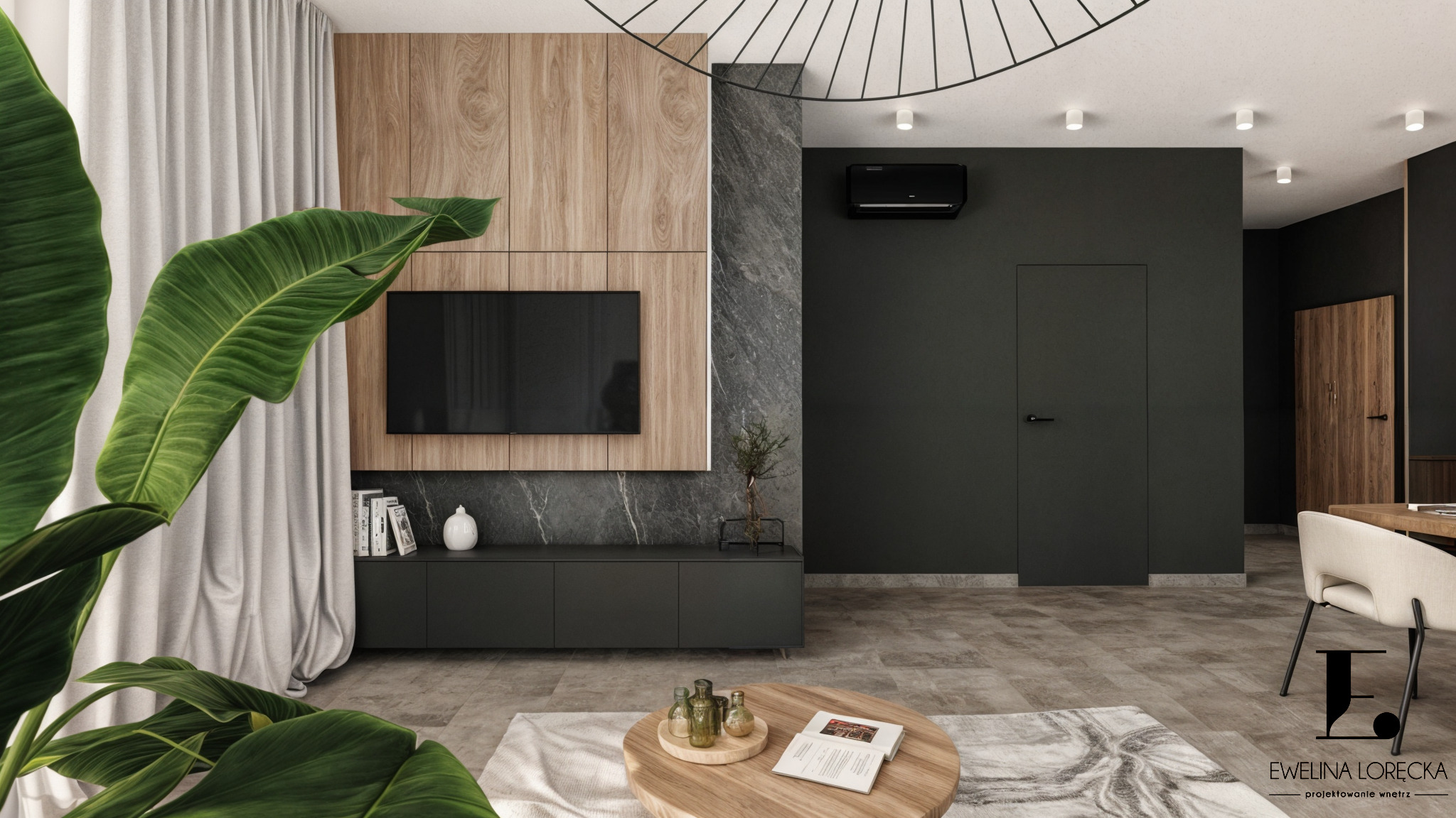 Nowoczesny salon z drewnianą ścianą TV, marmurowym akcentem i minimalistycznymi meblami. Duża roślina doniczkowa dodaje świeżości wnętrzu.