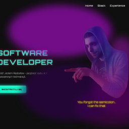 LOGANO KOLEKTYW SPÓŁKA Z OGRANICZONĄ ODPOWIEDZIALNOŚCIĄ - Strona internetowa Radosława Kowalczyka z hasłem 'Software Developer', neonową kolorystyką i zdjęciem programisty w kapturze. Unikalny design z elementami AI.