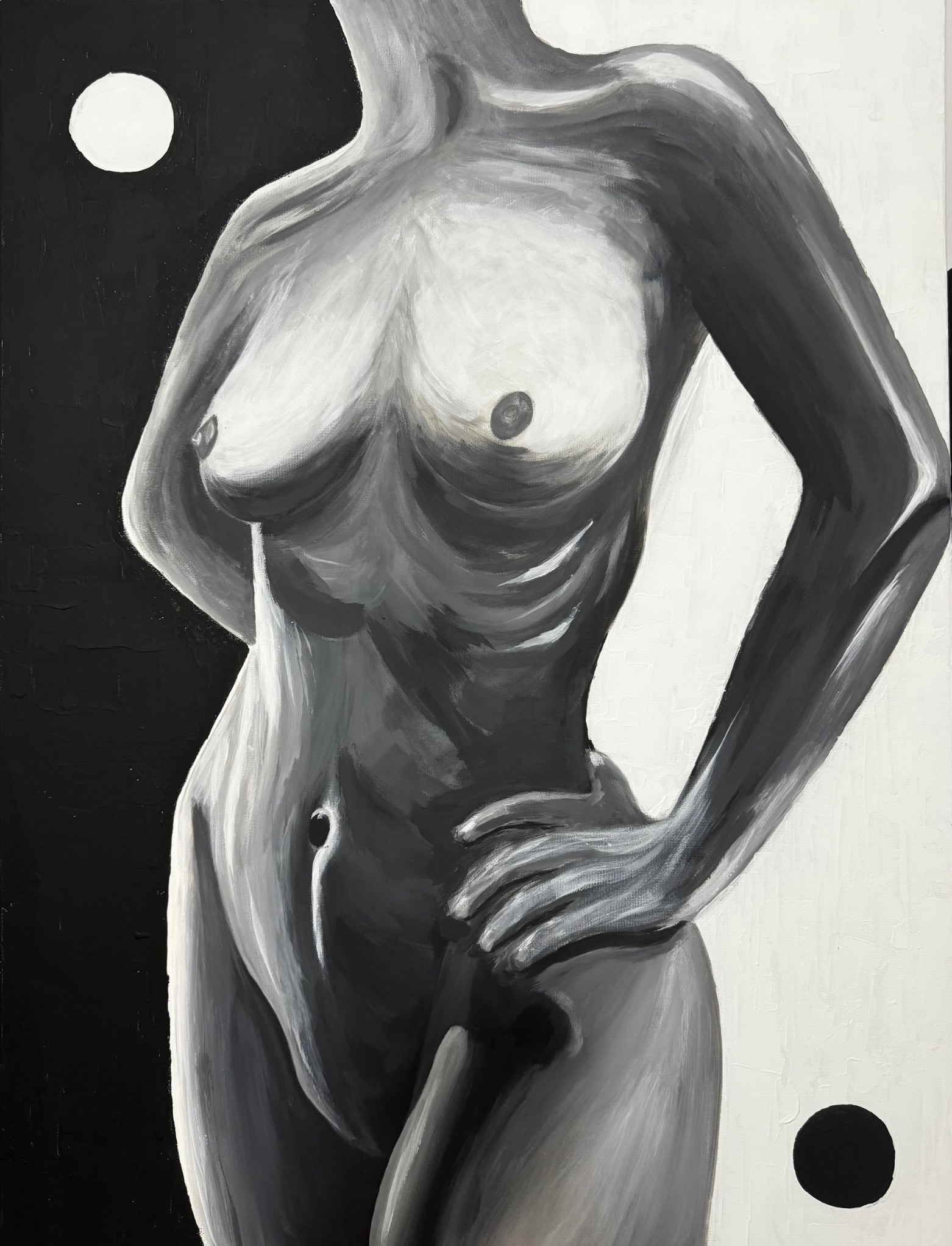 Monochromatyczny obraz aktu kobiecego z akcentami bieli i czerni, namalowany na płótnie z widoczną fakturą farby i ekspresyjnymi pociągnięciami pędzla.