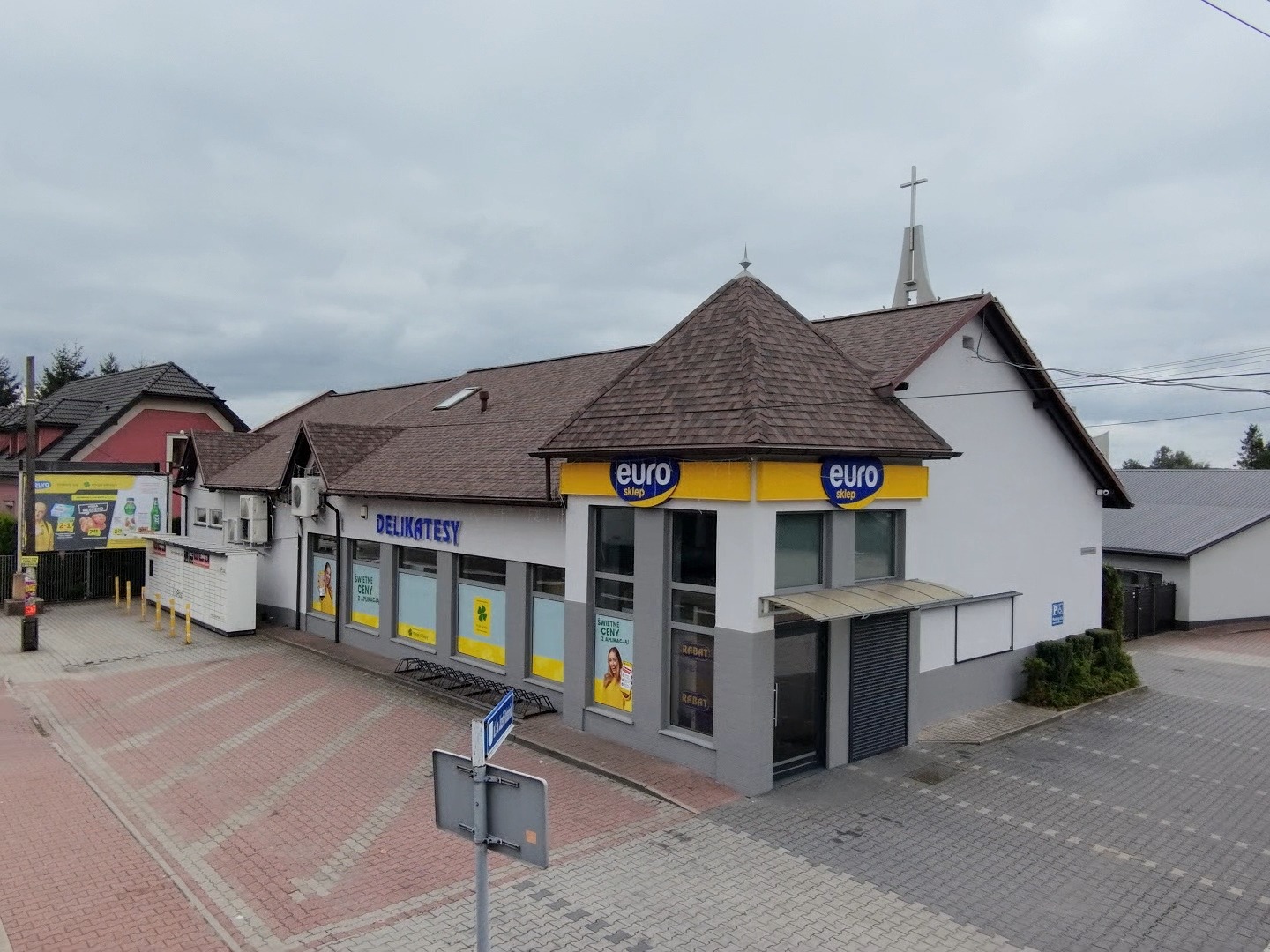 Malowanie sklepu euro