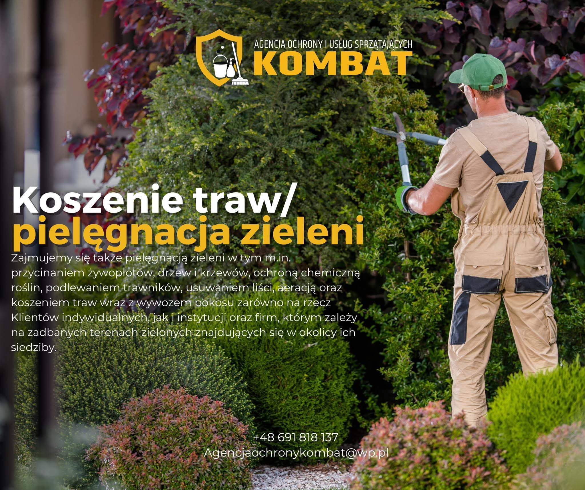 Mężczyzna w kombinezonie przycina krzewy nożycami ogrodowymi. Widoczne logo firmy 'Kombat' oferującej koszenie traw i pielęgnację zieleni.