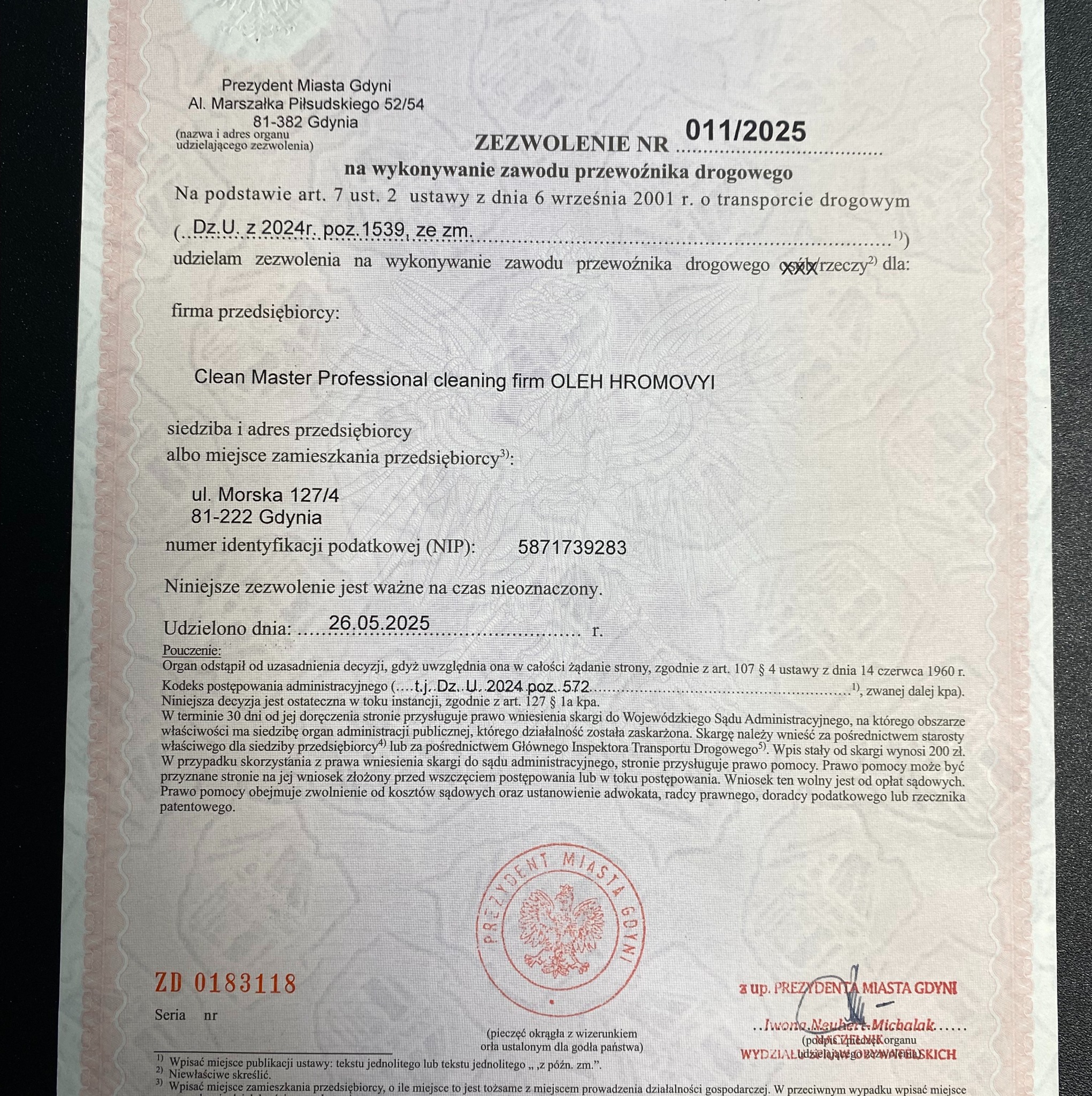 Dokument urzędowy: Zezwolenie nr 011/2025 na wykonywanie zawodu przewoźnika drogowego dla firmy Clean Master Professional cleaning firm OLEH HROMOVYI z Gdyni.