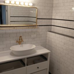 FIRMA BUDOWLANO REMONTOWA ANDRZEJ CIEŚLAK - Montaż płytek w niestandardowych rozmiarach, biały montaż