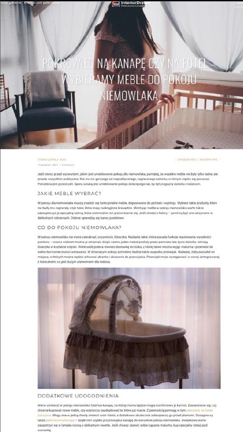 Artykuł o wyborze mebli do pokoju niemowlaka, prezentujący łóżeczko i kołyskę. Tekst o funkcjonalności i bezpieczeństwie mebli w pastelowych kolorach.