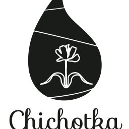 LESZEK ŚWIĘCH TWÓJ FOTOGRAFIK - Czarno-białe logo 'Chichotka PRACOWNIA ART.' z motywem kropli wody, w której umieszczony jest stylizowany kwiat. Minimalistyczny design, elegancka typografia.