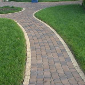 Układanie kostki brukowej