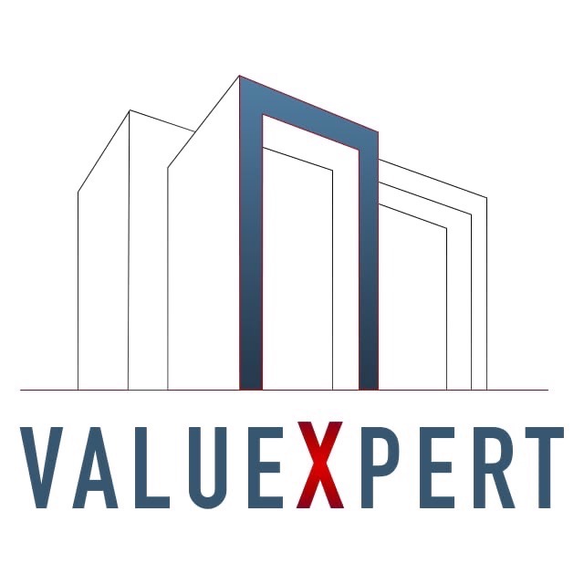 Logo ValueXpert: abstrakcyjne budynki w bieli i szarości, z niebieskim elementem na pierwszym planie. Nazwa firmy w kolorze szarym z czerwonym 'X' pośrodku.