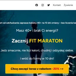 Krzysztof Bala - Strona internetowa 'Schudnij z nami' z ofertą 'Fit Maraton' dla kobiet 40+ z rabatem -30%. Ciemne tło i sylwetka osoby w centrum kadru, nowoczesny design.