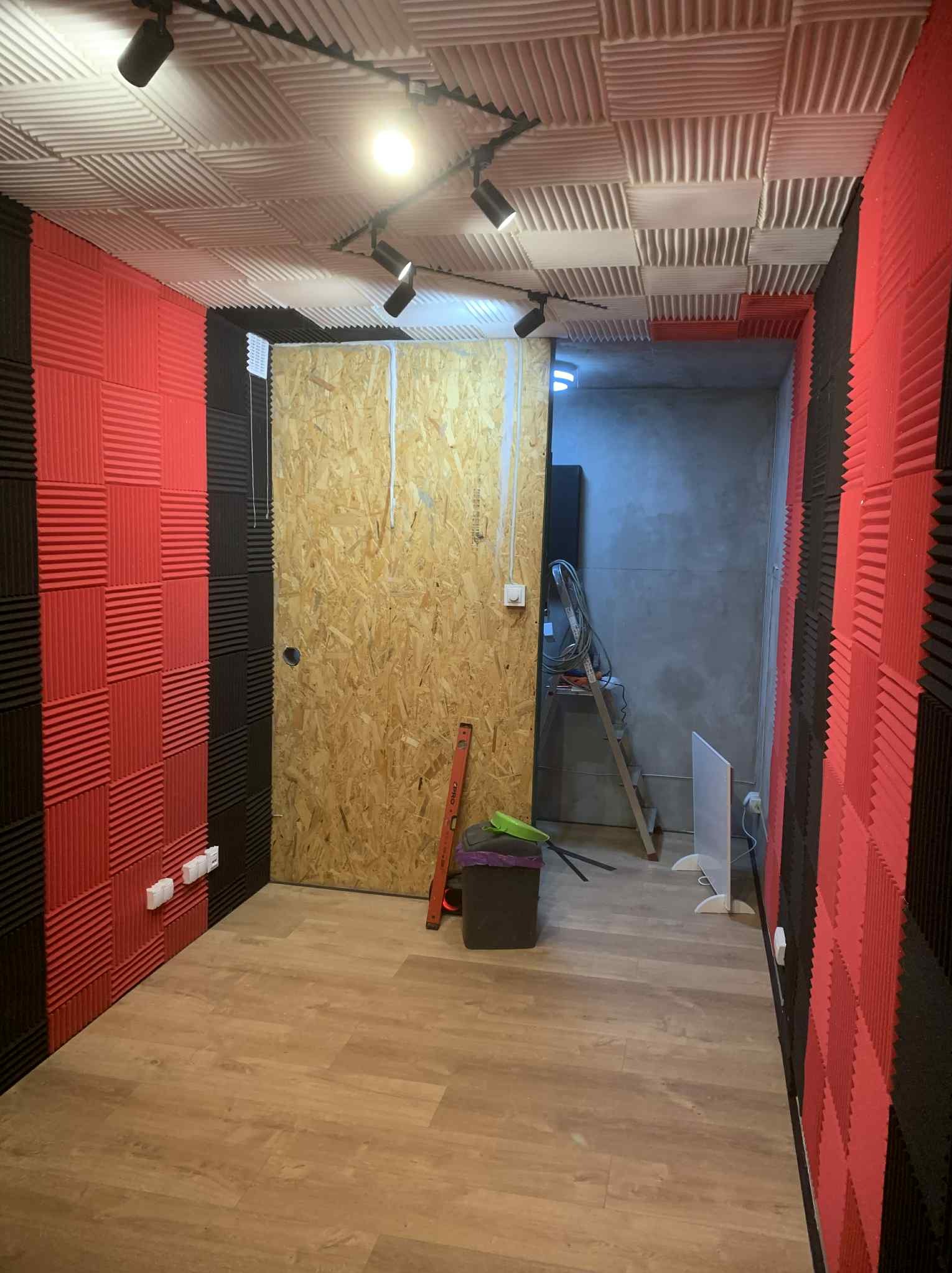 Regulowane obwody świateł oraz obwód gniazd