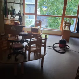 sprzątanie sali przedszkolnej