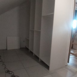 Szafy wnękowe Szczytna 4