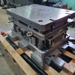 ANGSTREM MARIUSZ KUFEL - Wykrojniki