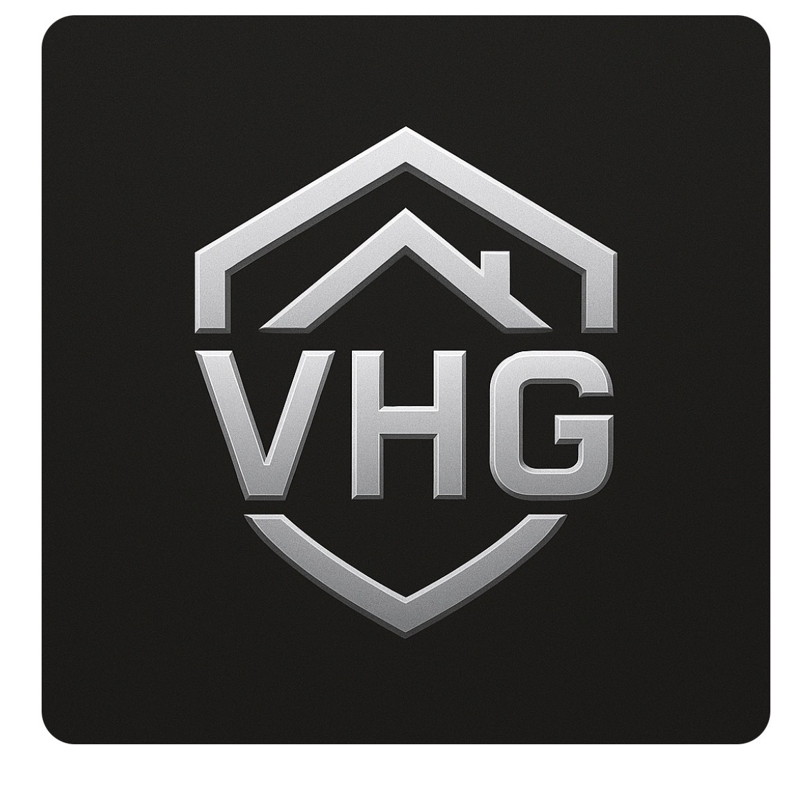 Eleganckie logo VHG w srebrnej kolorystyce na czarnym tle. Symbol domu w górnej części, litery VHG pośrodku, całość w kształcie tarczy. Minimalistyczny design.