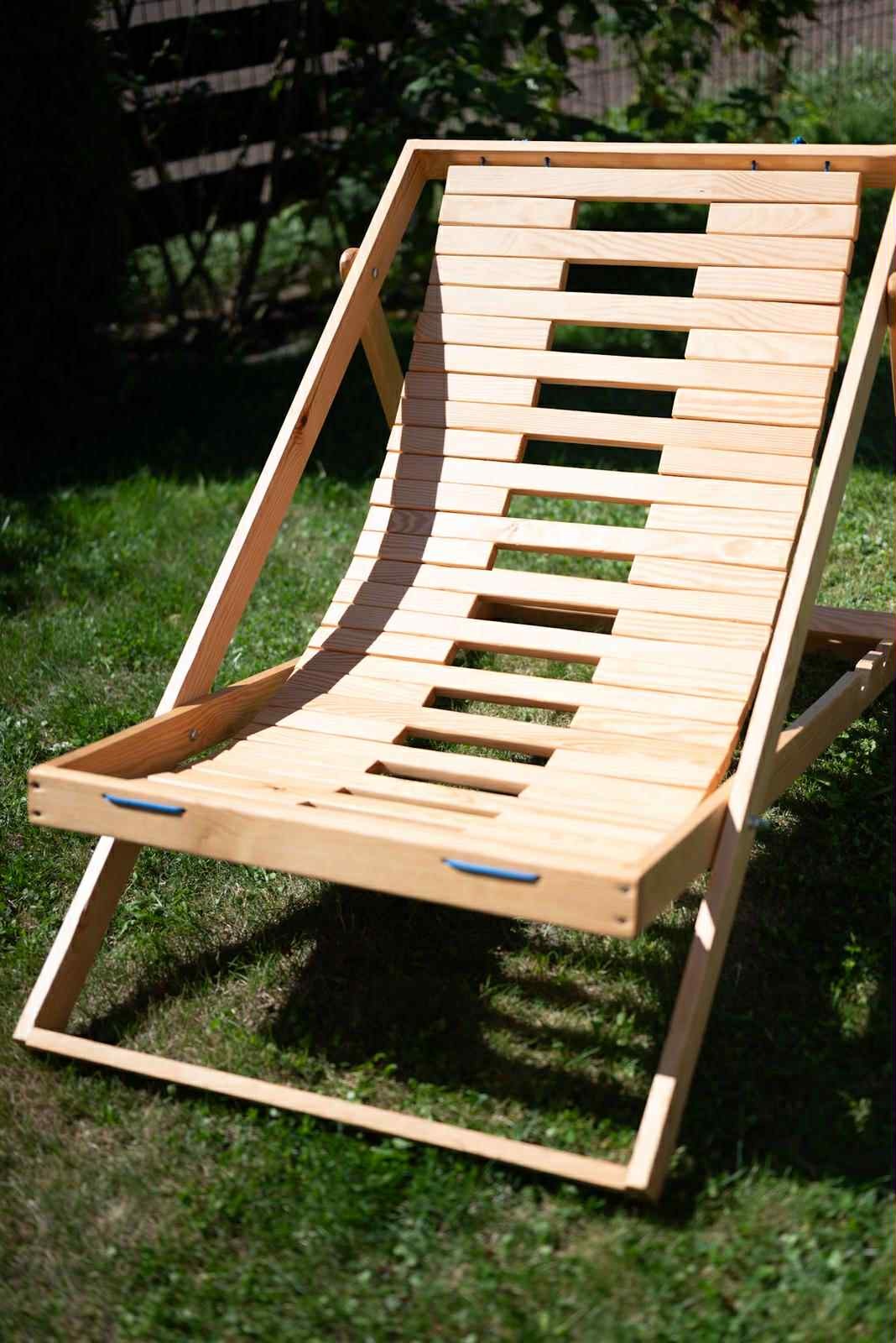 Leżak ogrodowy.