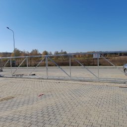 Bramy wjazdowe Majdan Królewski 2