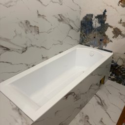 Tomasz Lisek - Montaż drzwi Lubart&oacute;w