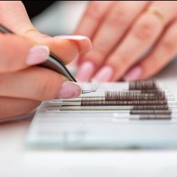 Sesja brandingowa dla stylistki rzęs i brwi. 