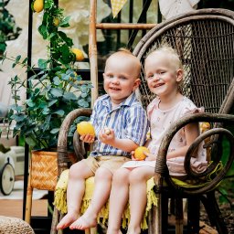 Weronika Kunek - Sesja dziecięca realizowana w mojej foto-szklarni.