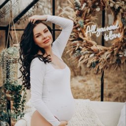 Weronika Kunek - Sesja ciążowa realizowana w mojej foto-szklarni.