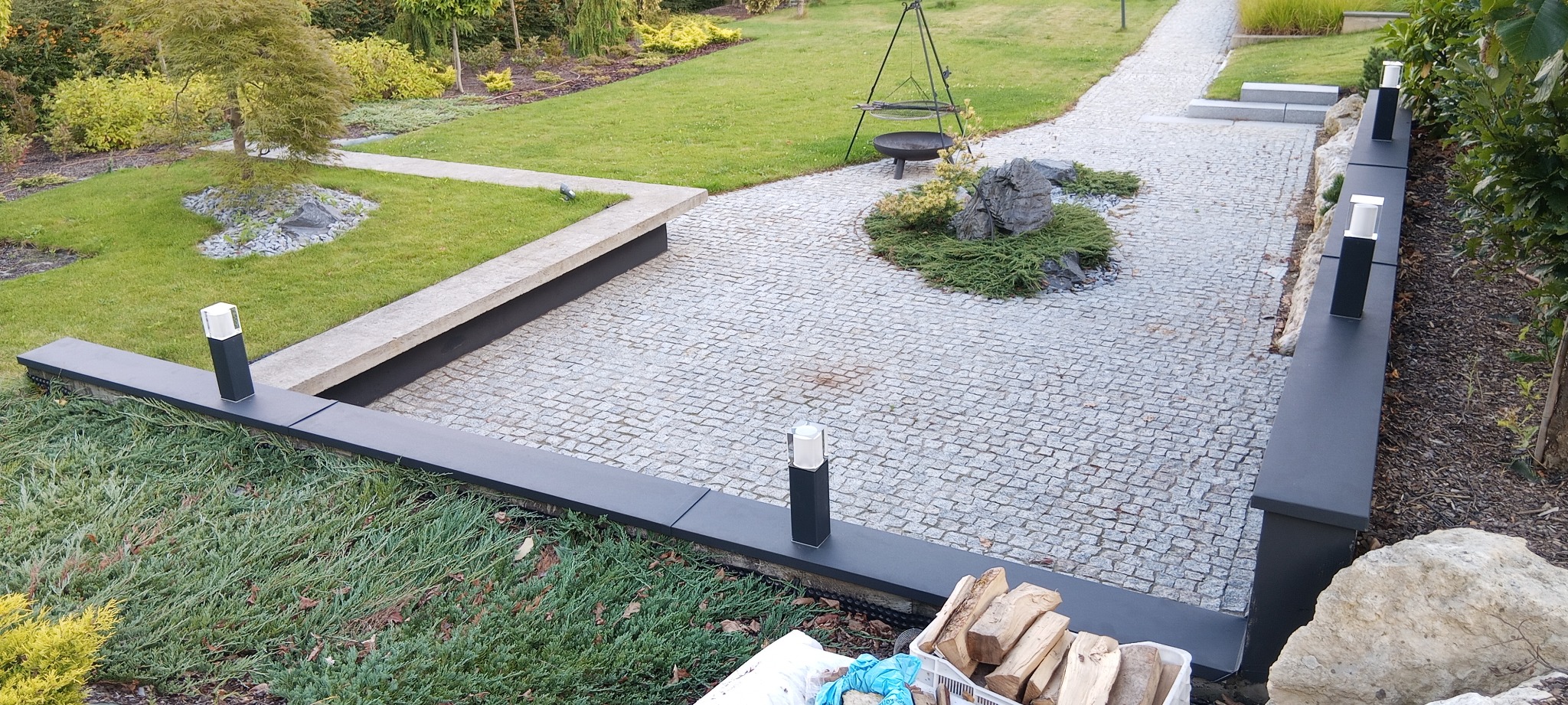 Murek oporowy na zasówkę.