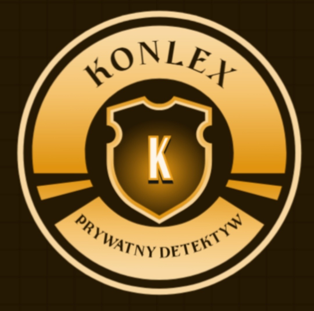 Złote logo firmy Konlex z literą K w tarczy i napisem 'Prywatny Detektyw' na ciemnym tle z siatką.