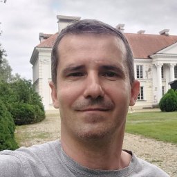 Pędzlem i Młotkiem-Piotr Wierzejski