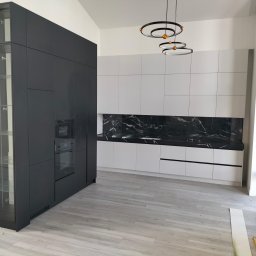 Kuchnie na wymiar Różyny 4