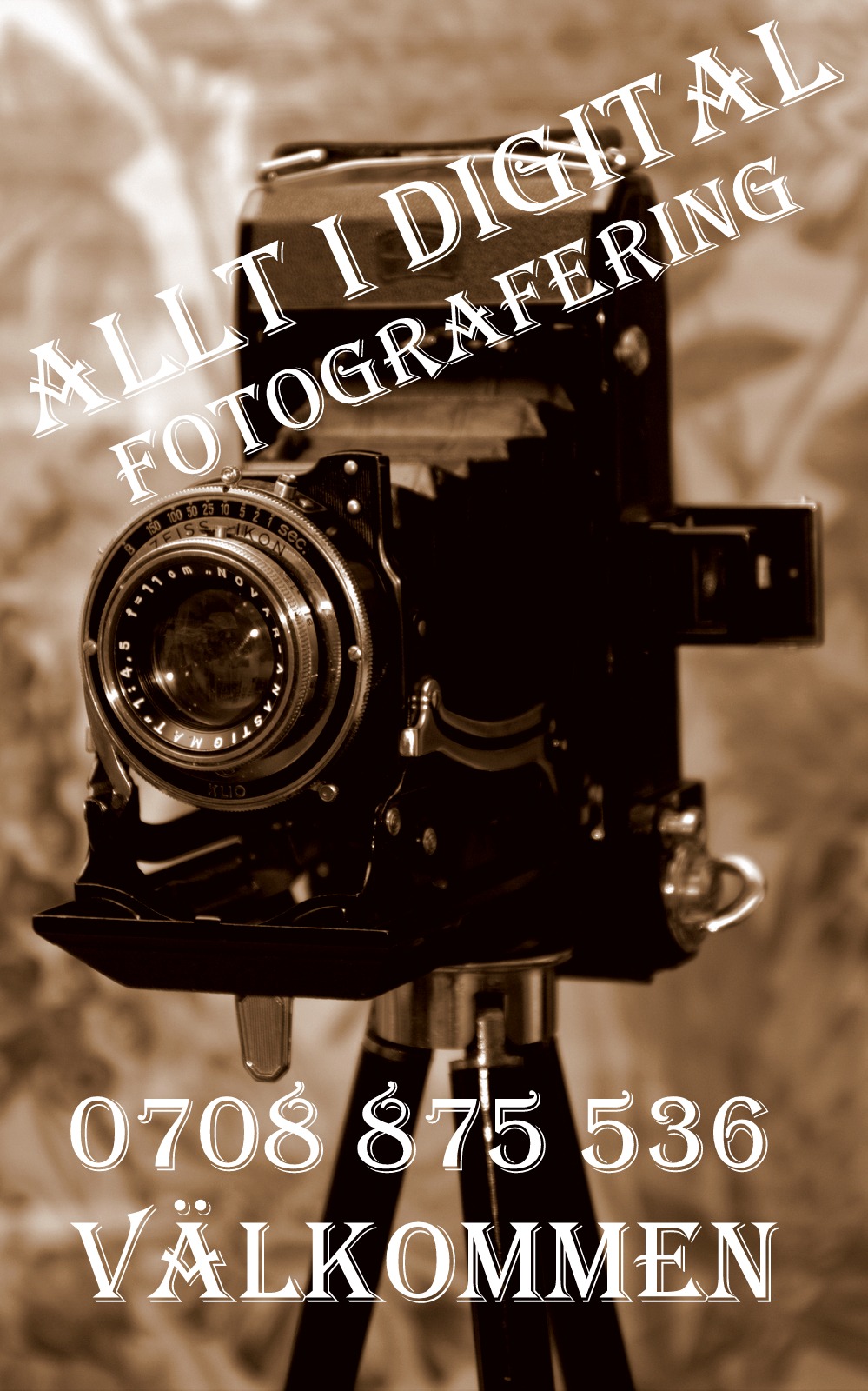 Sepia fotografia starego aparatu Zeiss Ikon na trójnogu z tekstem reklamowym i numerem telefonu, styl retro.