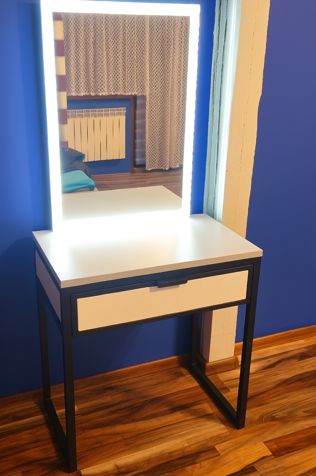 Toaletka do makijażu