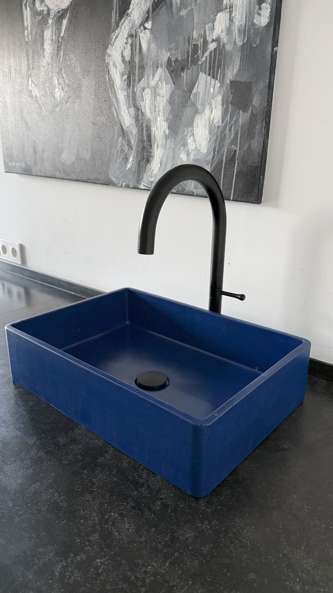 Umywalka betonowa 50x35cm. Kolory do wyboru. Odpływ 45mm. Dostępne różne wykończenia.