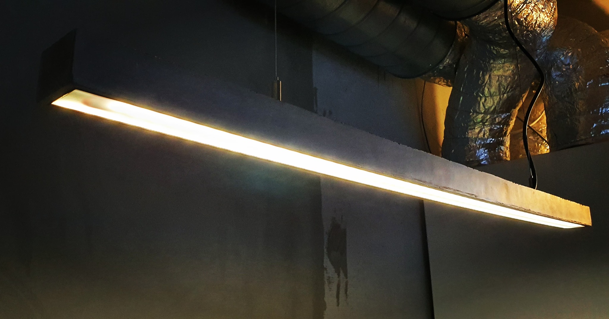 Lampa led wisząca, betonowa. Handmade