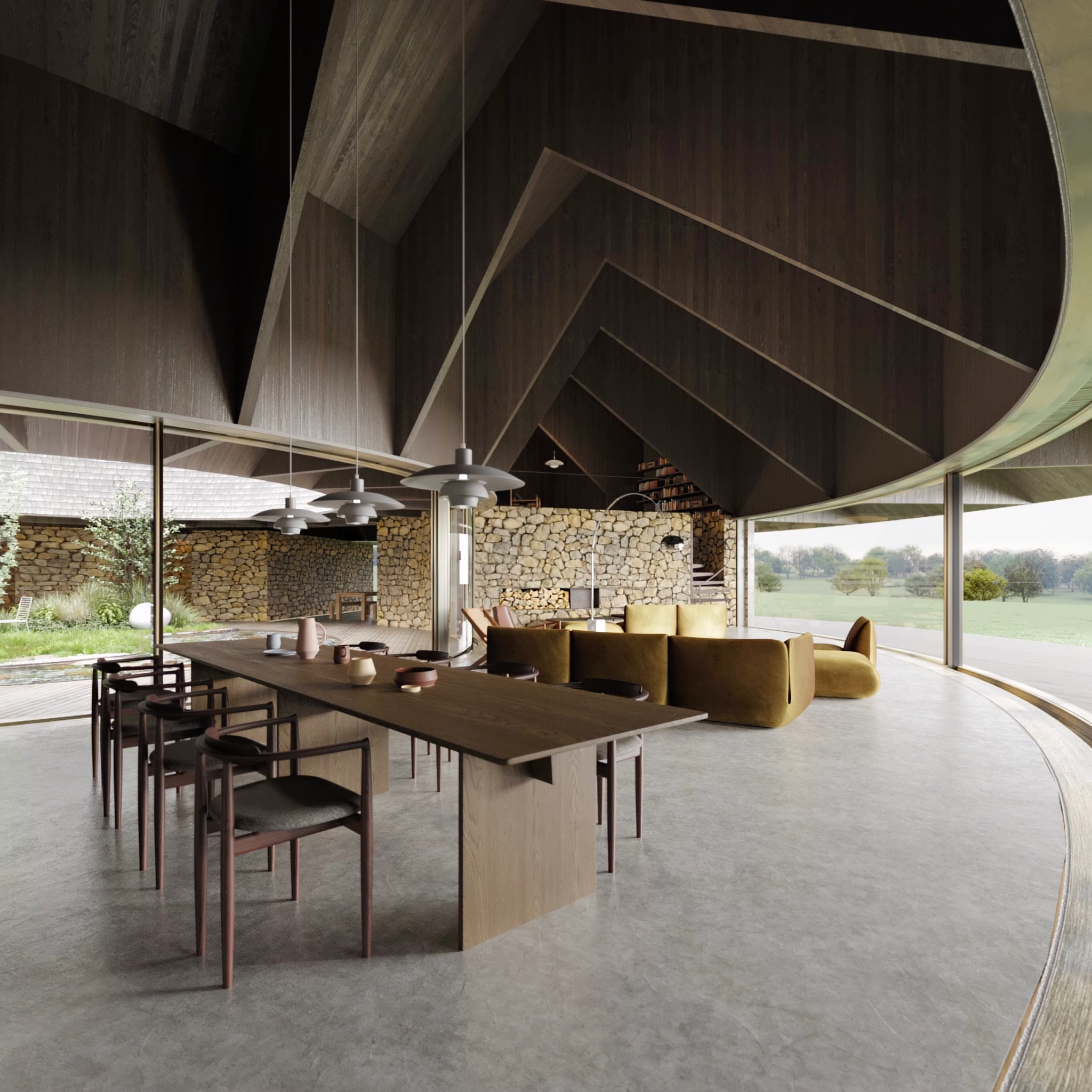 Przestronne wnętrze domu z drewnianym stropem, kamienną ścianą i dużymi oknami na ogród. Minimalistyczny stół z krzesłami i sofa w odcieniach brązu.