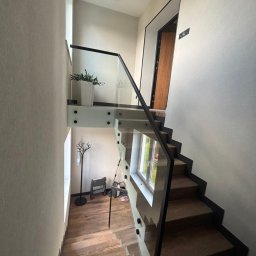 FIRMA USŁUGOWO- HANDLOWA 