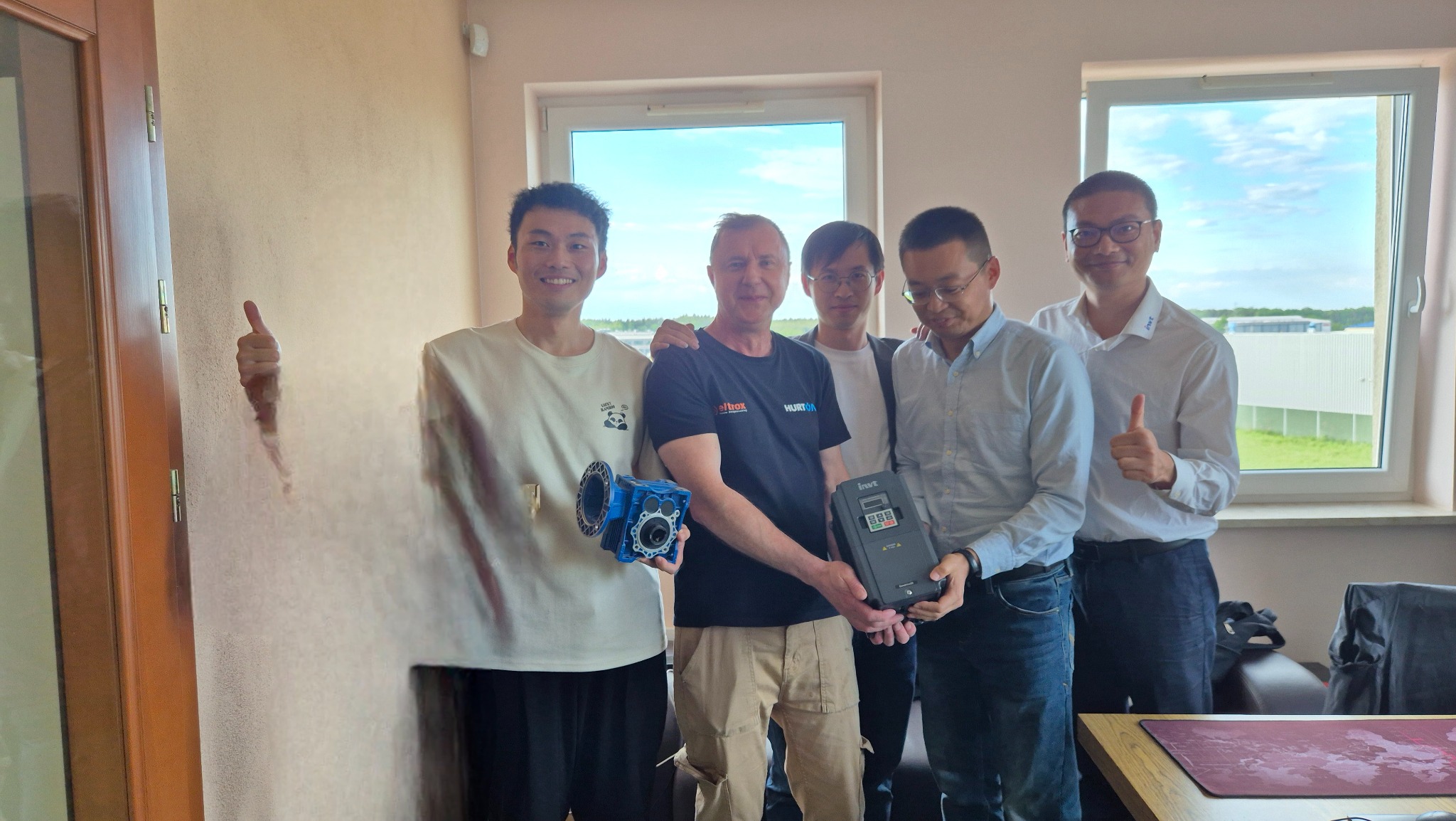 Szkolenie z napraw i wgrywania nowego oprogramowania do falowników f-my INVT bezpośrednio przez inżynierów z Chin