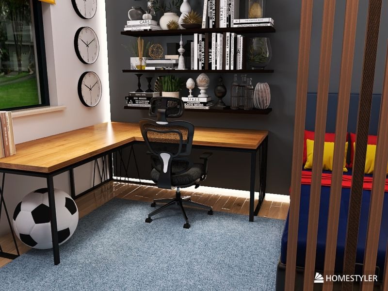 Nowoczesne biuro w pokoju z drewnianym biurkiem, czarnym krzesłem obrotowym i półkami na ścianie. Na podłodze leży piłka. Widok na łóżko przez drewniany parawan.