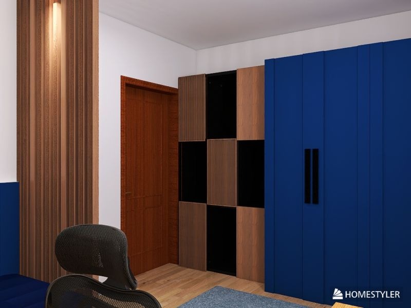 Wnętrze pokoju z niebieską szafą, drewnianymi panelami ściennymi i drzwiami. Widoczny fragment krzesła biurowego i dywan. Nowoczesny design z akcentami drewna.